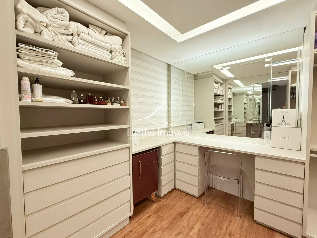 Imagem Apartamento de 1 dormitório com closet à venda próximo à UDESC