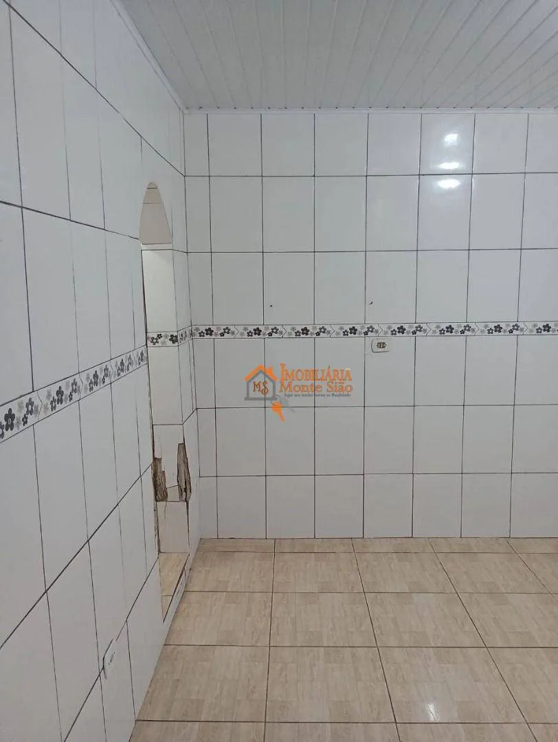 Imagem Casa com 3 dormitórios à venda por R$ 318.000,00 - Água Chata - Guarulhos/SP