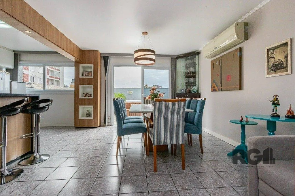 Imagem Cobertura para Venda - 191.89m², 3 dormitórios, sendo 1 suites, 1 vaga - Centro Histórico