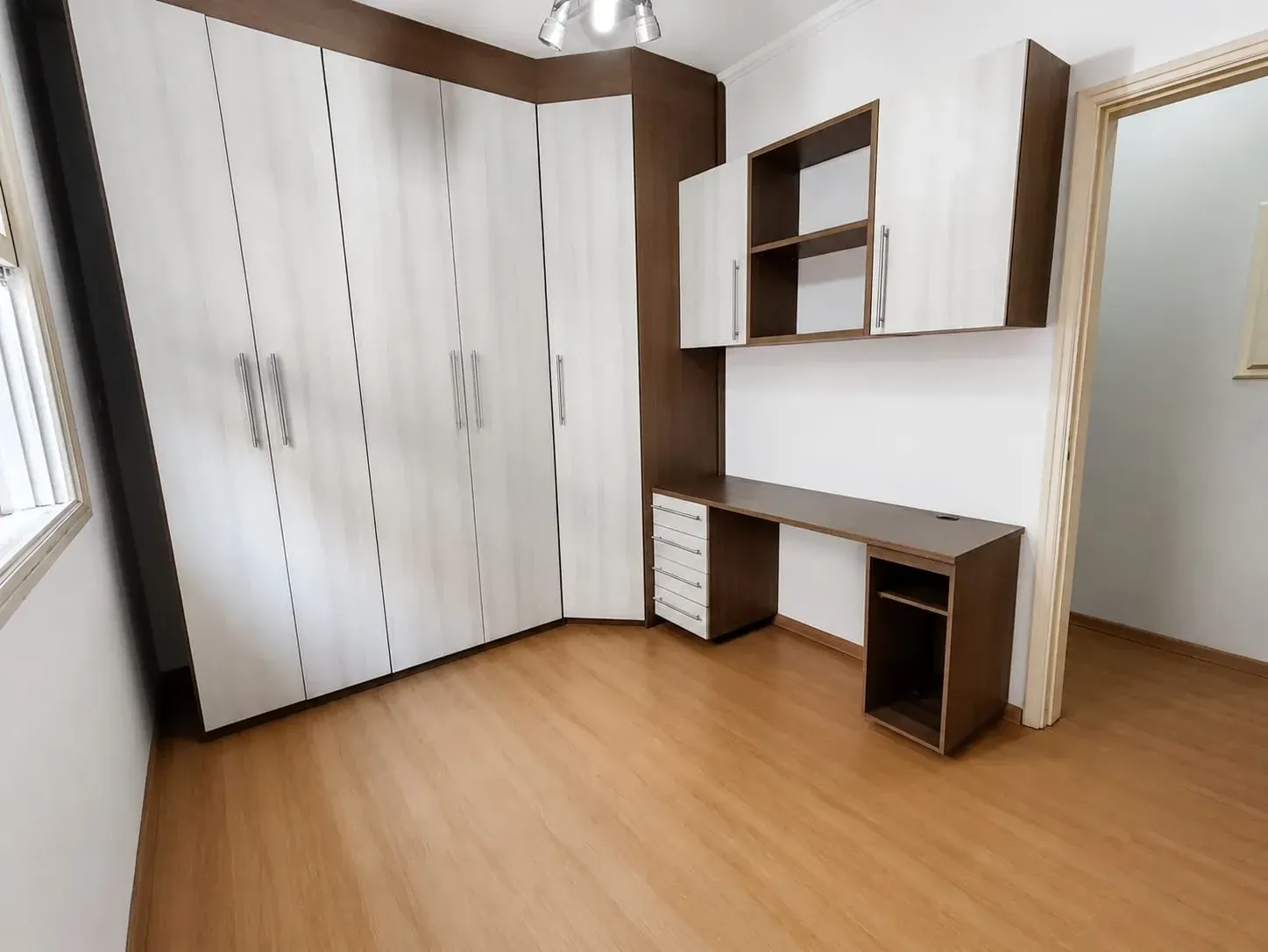 Imagem Casa com 3 Quartos à Venda, 127 m² em Encruzilhada - Santos