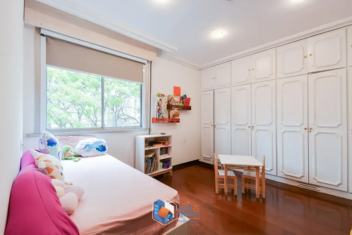 Imagem Apartamento para venda em Santa Cecília com 3 quartos, sendo 1 suíte, 210m²