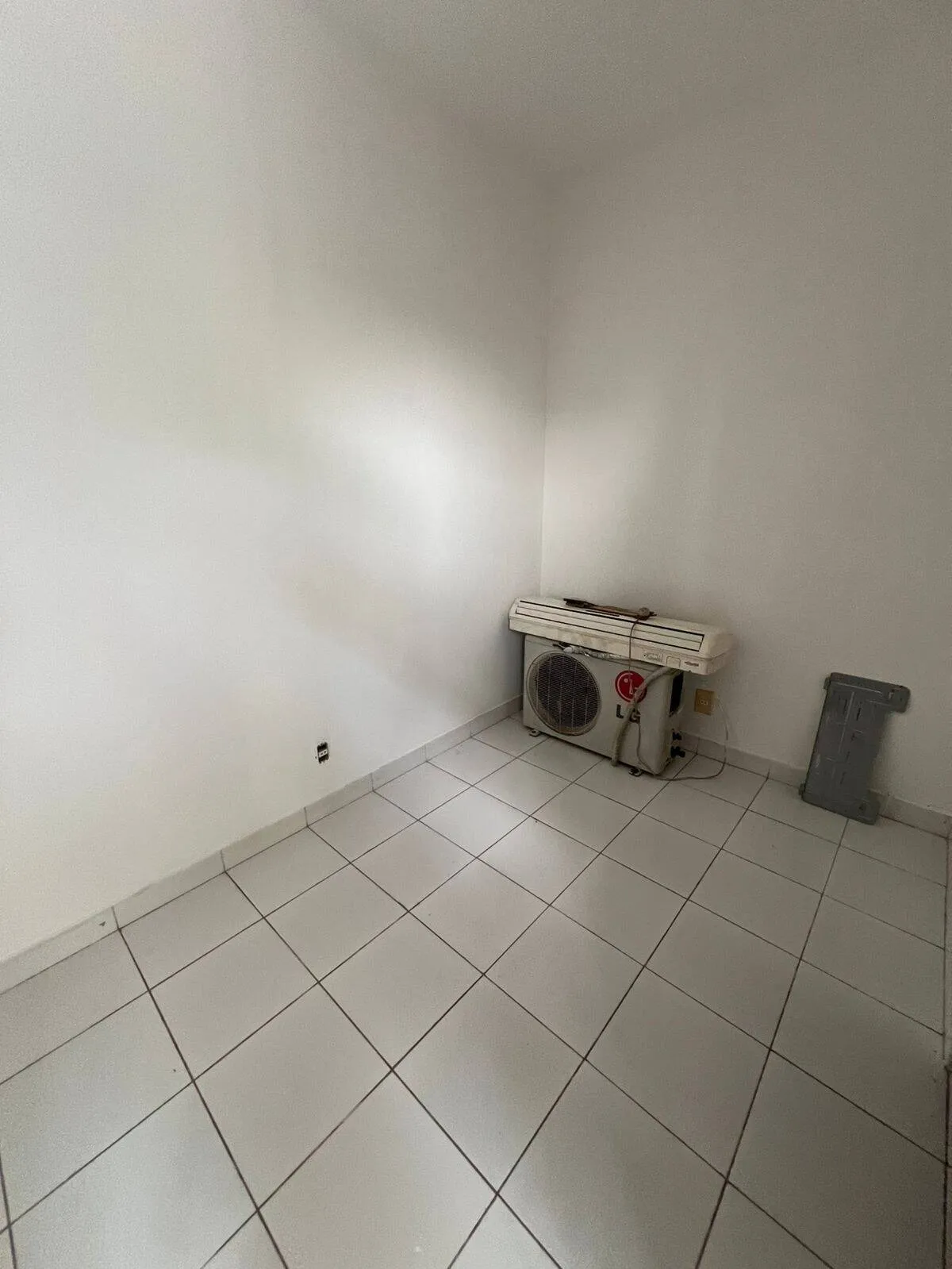 Imagem Casa Exclusiva em Tamboré, Santana de Parnaíba - Rodeada de Verde
