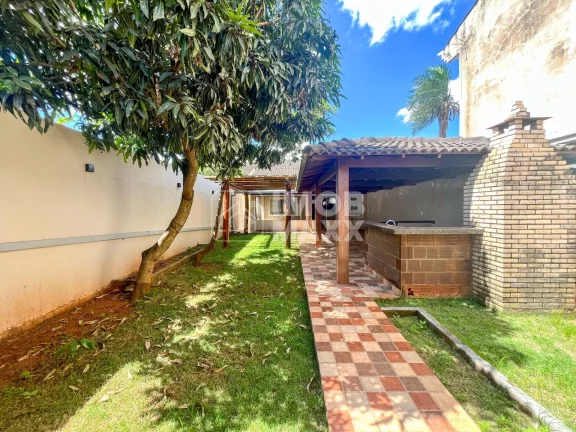 Imagem Espetacular Casa em Condominio Fechado por R$ 990.000