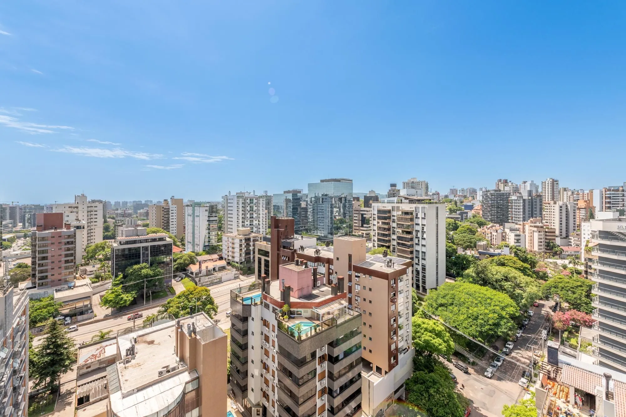 Imagem Apartamento com 204m², 3 dorm, 5 vagas no Petrópolis