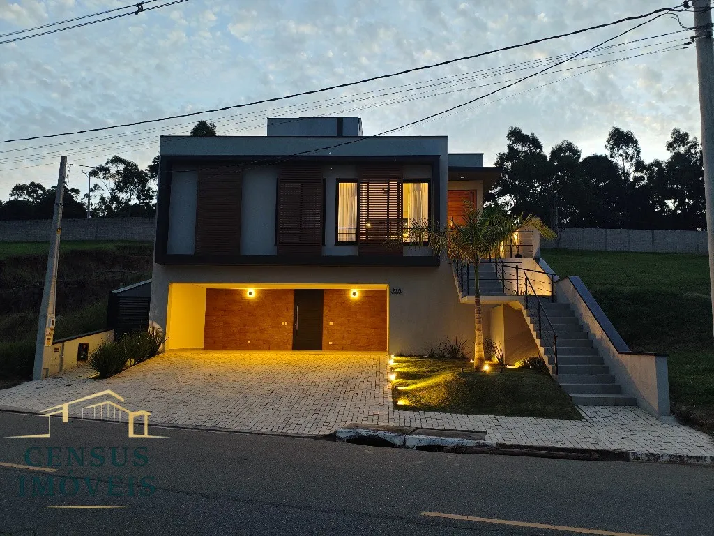 Foto do imóvel: Venda de Casa em Condomínio de Alto Padrão em Vinhedo-SP - 3 Quartos, 3 Suítes, 2 Salas, 4 Banheiros, 6 Vagas, 272m². em Condomínio Villa D'Oro