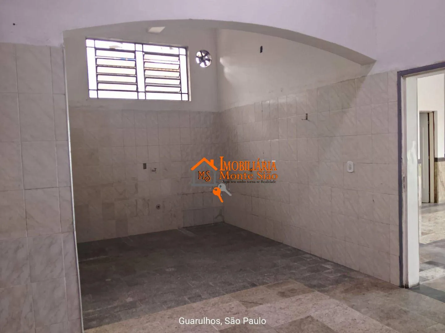 Imagem Salão para alugar, 230 m² por R$ 5.000,00/mês - Jardim Santa Emilia - Guarulhos/SP
