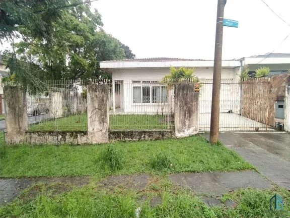 Imagem Terreno no Tarumã, com casa em Curitiba PR