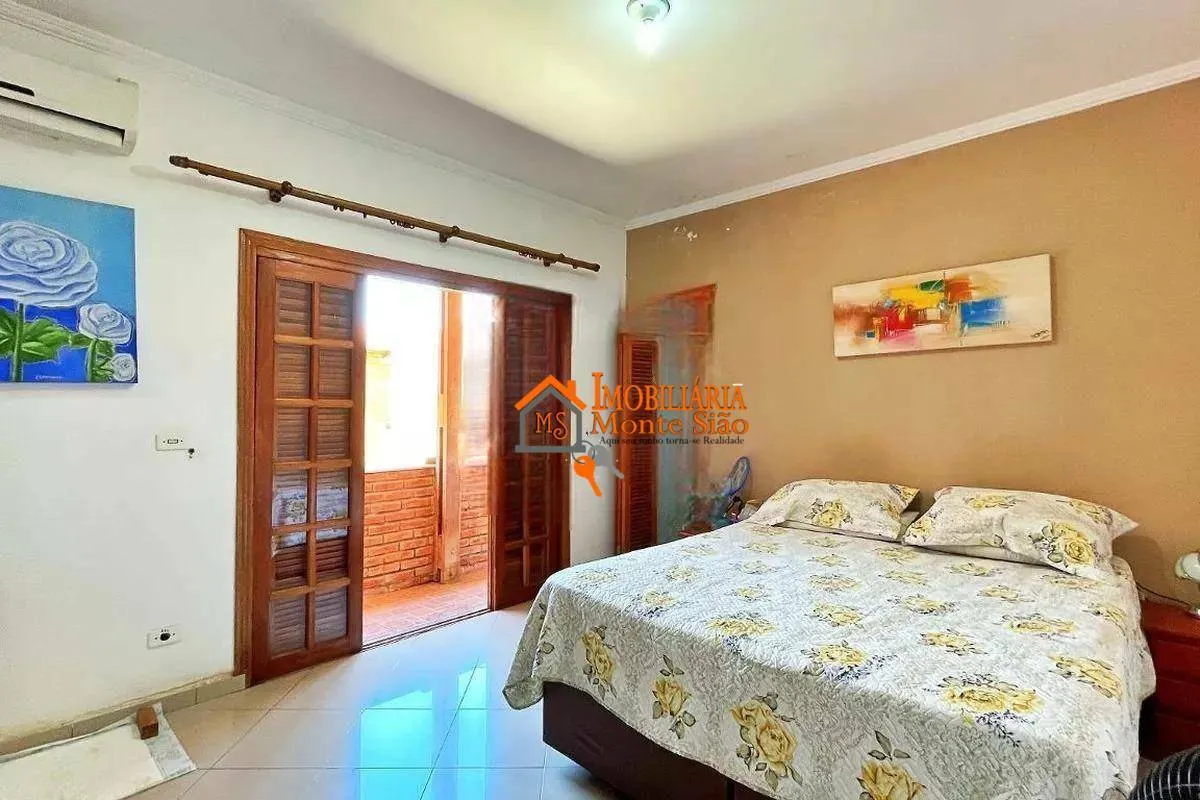 Imagem Sobrado com 4 dormitórios à venda, 700 m² por R$ 1.800.000,00 - Jardim Santa Mena - Guarulhos/SP