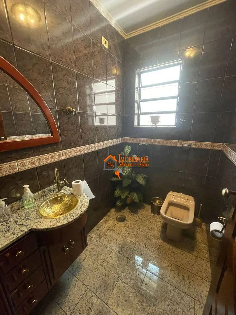 Imagem Sobrado com 3 dormitórios à venda, 240 m² por R$ 640.000 - Ponte Grande - Guarulhos/SP