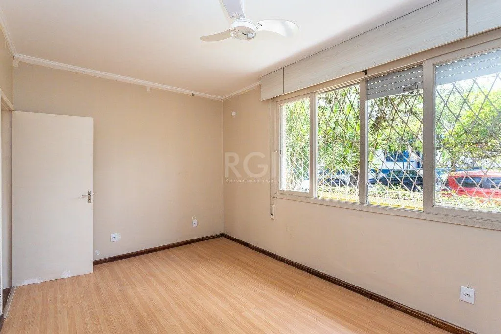 Imagem Casa para Venda - 740m², 5 dormitórios, sendo 1 suites, 3 vagas - Vila Assunção