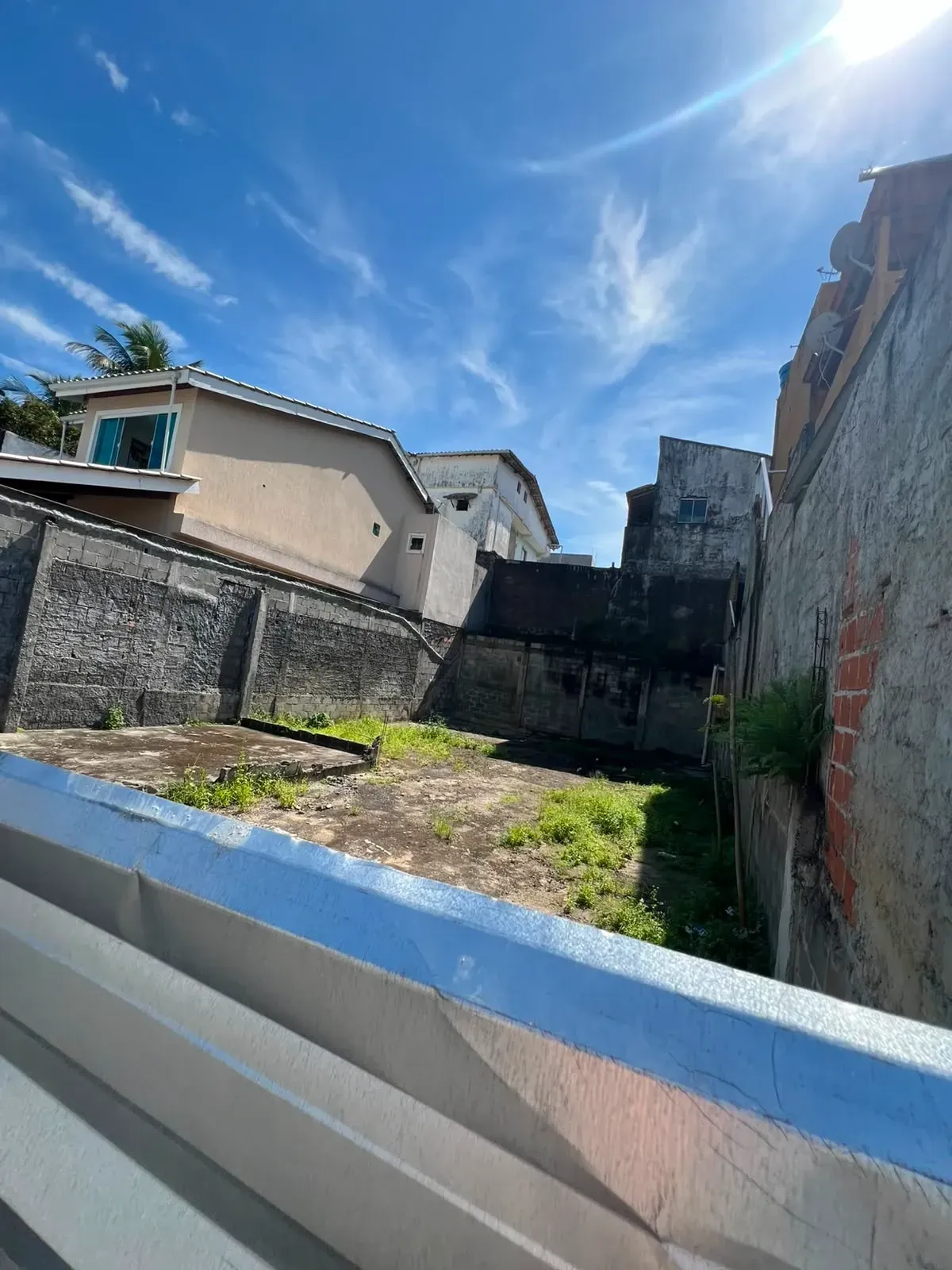 Foto do imóvel Terreno à Venda, 180 m² em Trobogy - Salvador