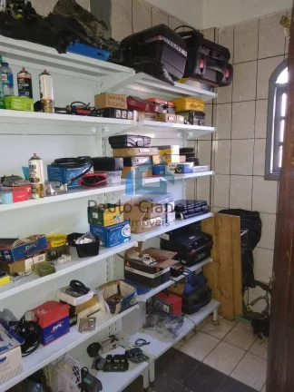 Imagem Prédio à venda com 04 casas e salão comercial em Cotia