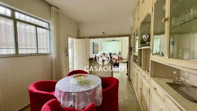 Imagem Casa com 7 quartos à venda, 400 m² por R$ 1.650.000 - São Lucas - Belo Horizonte/MG