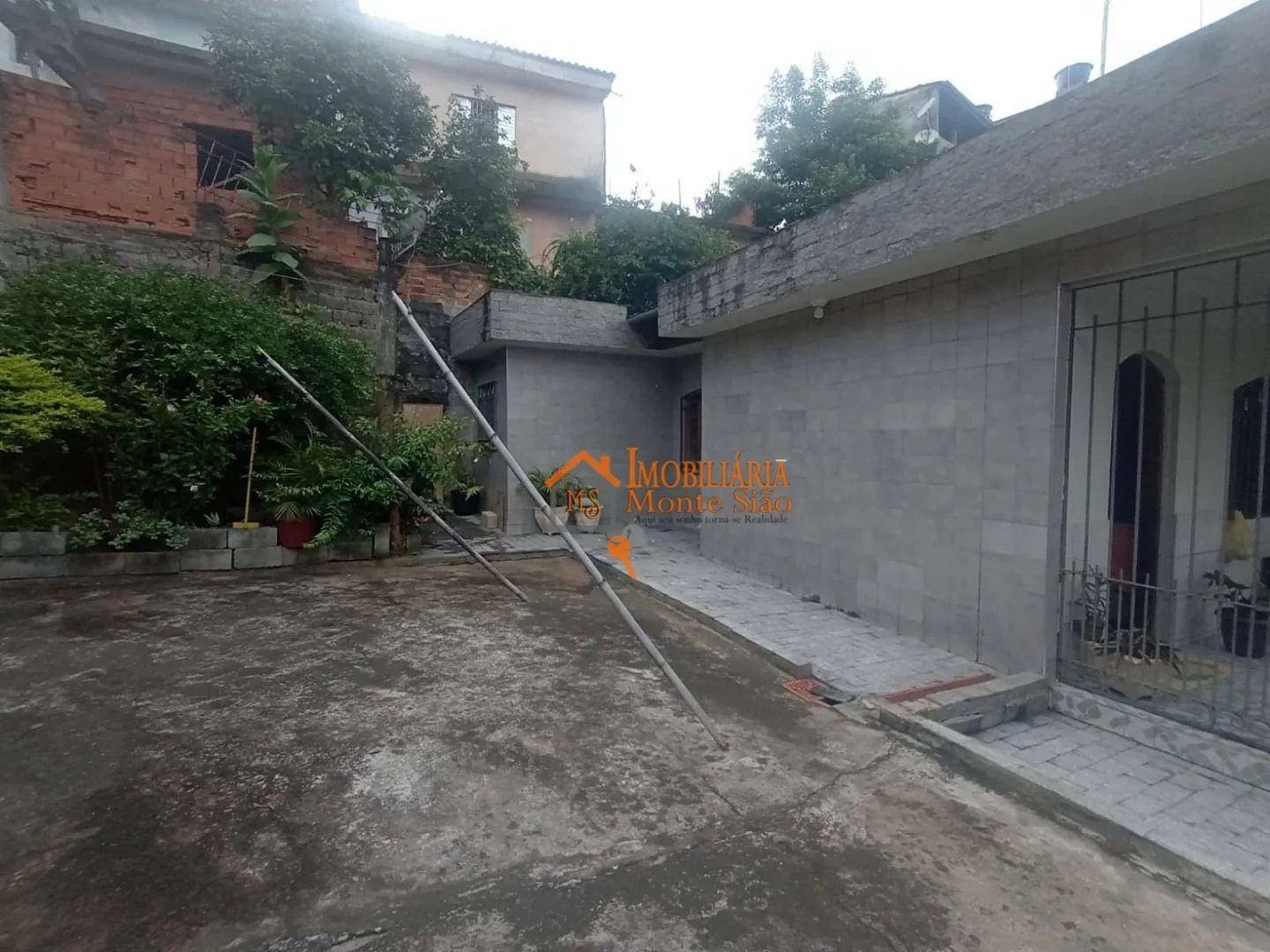 Imagem Casa com 2 dormitórios à venda, 250 m² por R$ 450.000,00 - Jardim Beirute - Guarulhos/SP