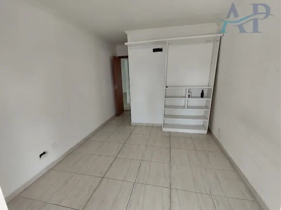 Imagem Apartamento com 2 Dormitórios na Guilhermina em Praia Grande