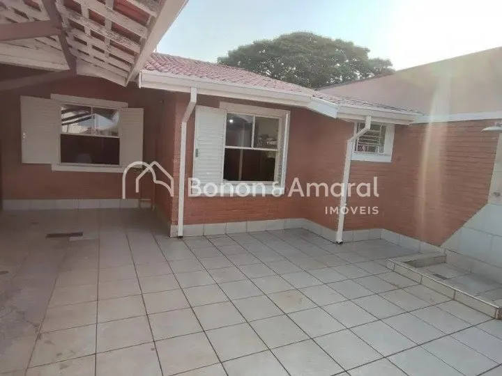 Imagem Casa com 3 Quartos à venda, 190m² - Taquaral