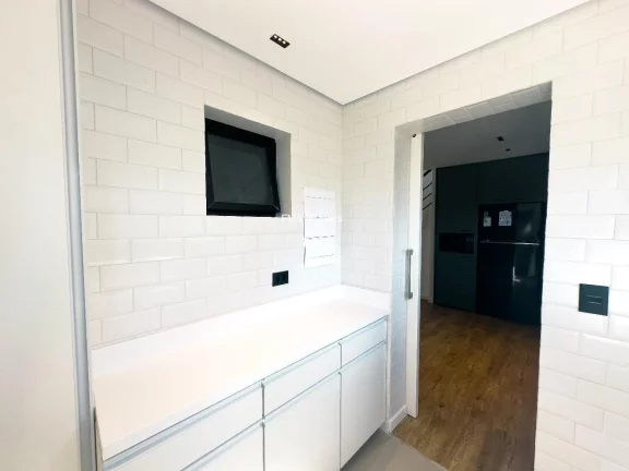 Imagem Vende-se Cobertura na Vila Andrade, com 3 Quartos sendo 1 Suíte, 4 Banheiros, 3 Vagas.