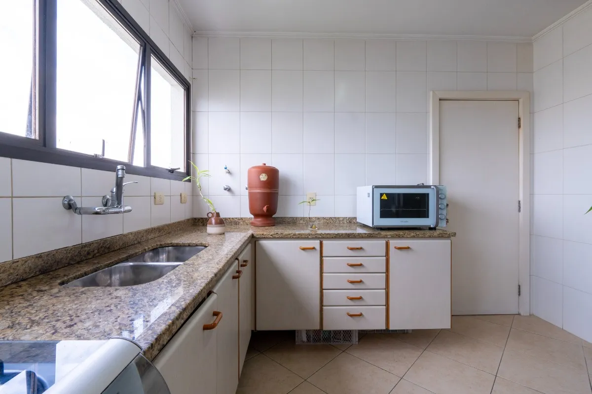 Imagem Apartamento para venda em Vila Andrade com 4 quartos, sendo 3 suítes, 200m2