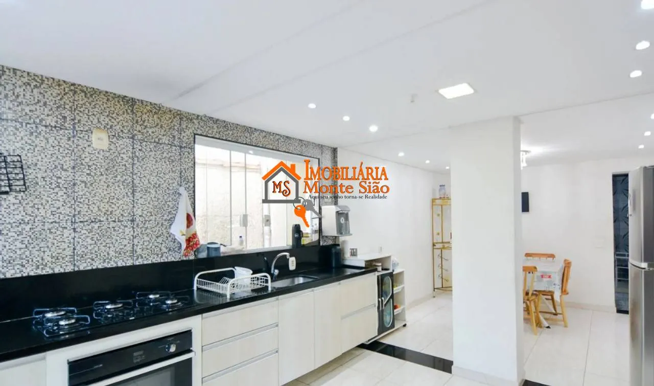 Imagem Sobrado com 3 dormitórios à venda, 266 m² por R$ 600.000 - Jardim Paraventi - Guarulhos/SP