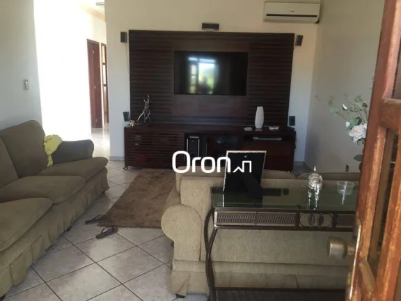 Imagem Sobrado com 4 dormitórios à venda, 244 m² por R$ 1.300.000,00 - Jardim Europa - Goiânia/GO