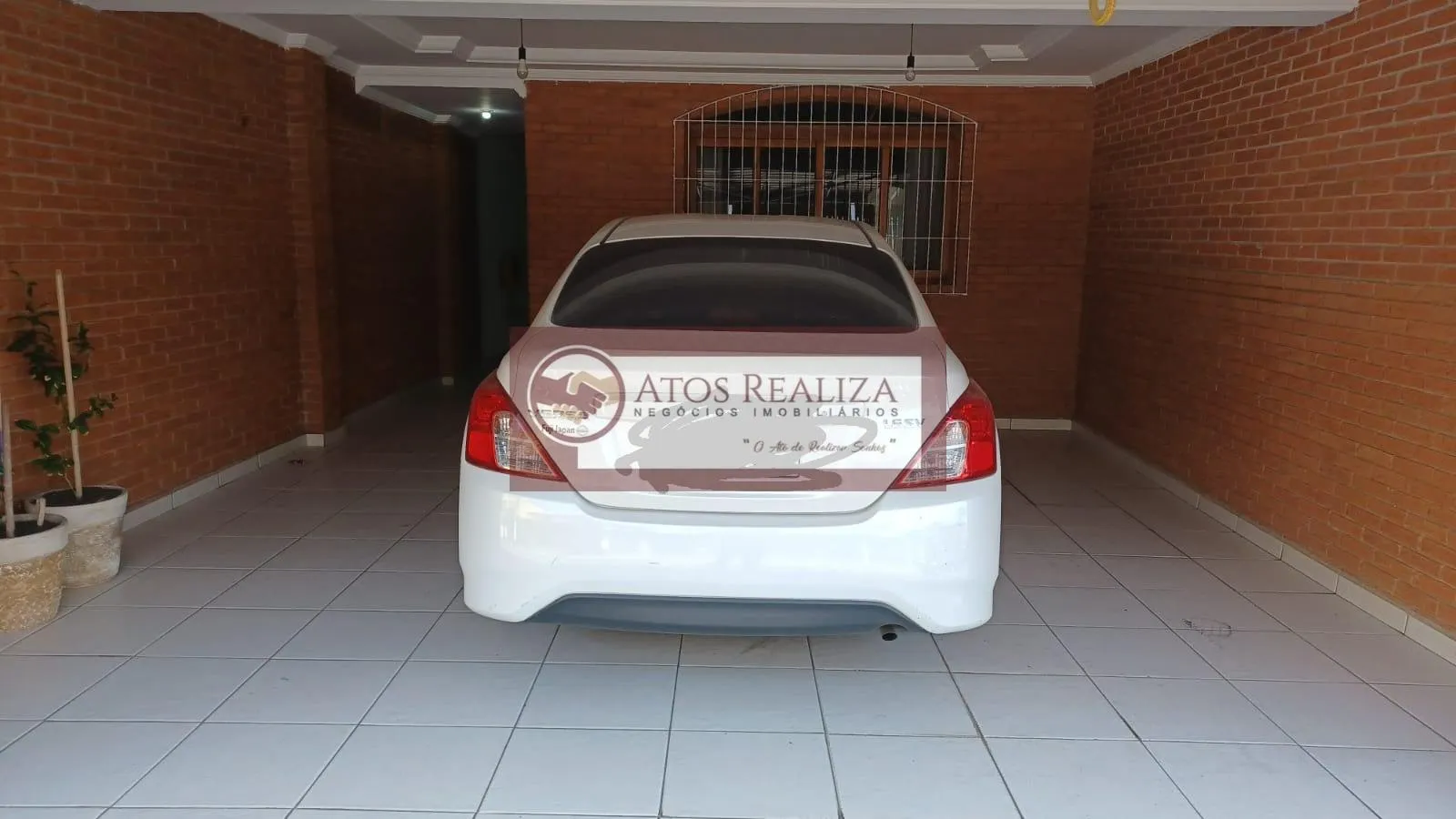 Imagem Alugo casa no Jardim Germania. Sobrado com 200m² de àrea util, 3 Dormitirios com planejados, sendo 2 Suítes, 2 salas, 6 banheiros, 2 vagas de garagem coberta, area de serviço com pia e churrasqueira, com àrea de serviço, Agende uma visita.