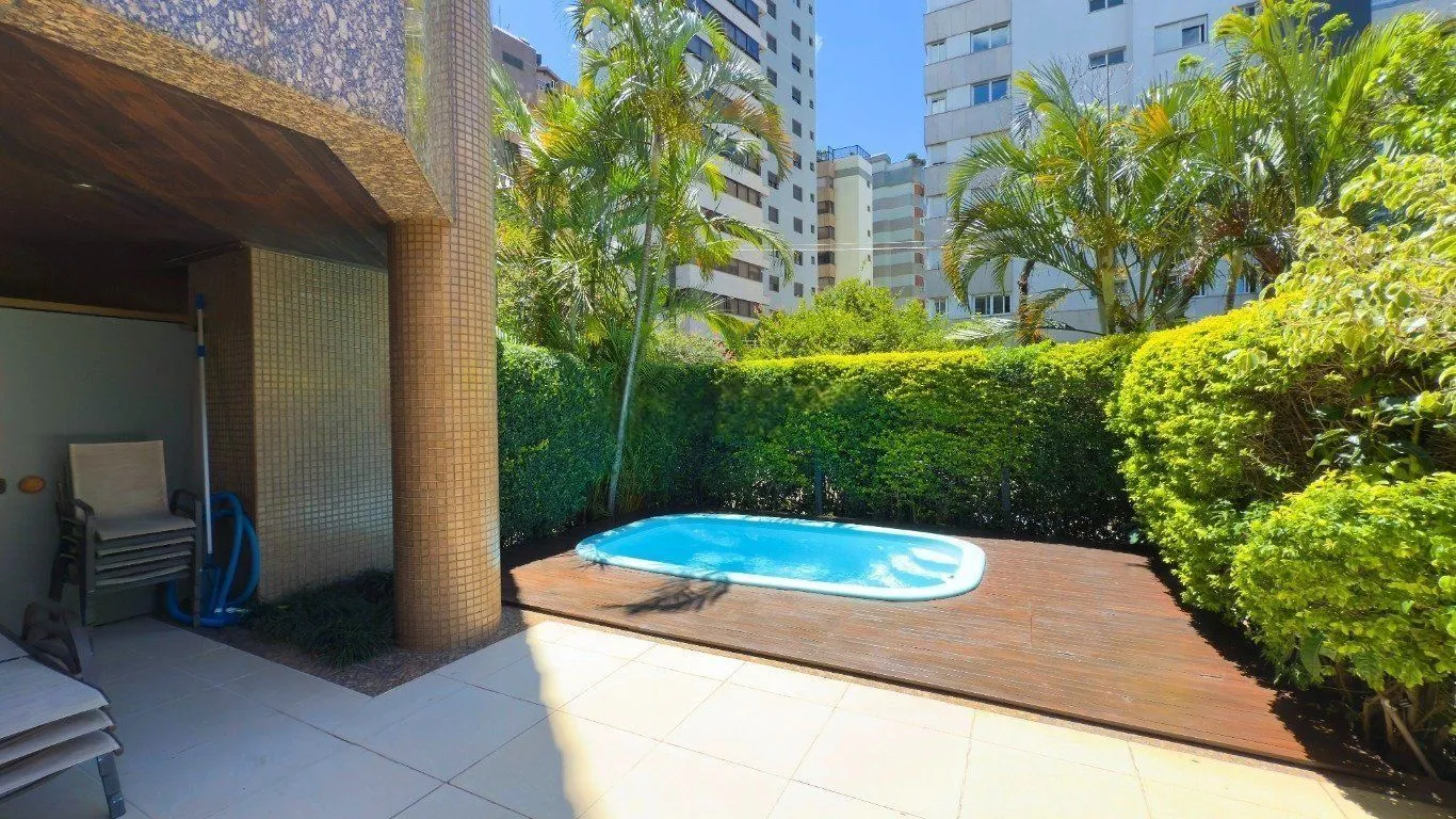 Imagem Apartamento semimobiliado com 2 suítes e 4 quartos no cobiçado bairro Bela Vista