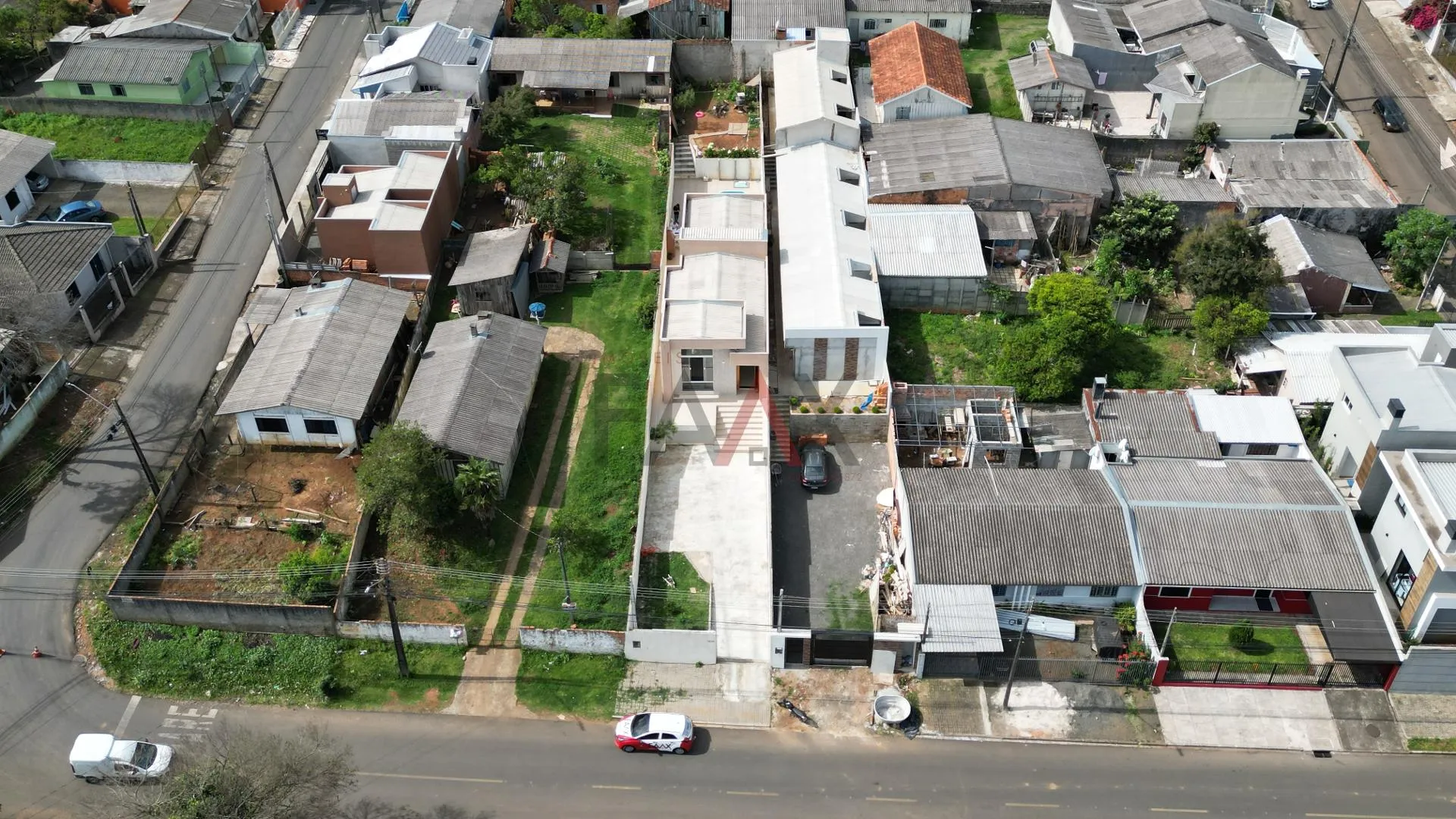 Imagem Casa à venda com amplo terreno, BAIRRO BATEL, GUARAPUAVA - PR