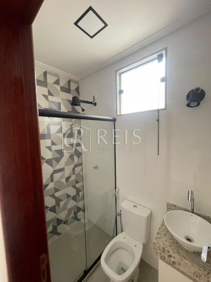 Imagem Casa para Venda em Rio das Ostras, Atlântica, 3 dormitórios, 1 suíte, 2 banheiros, 1 vaga