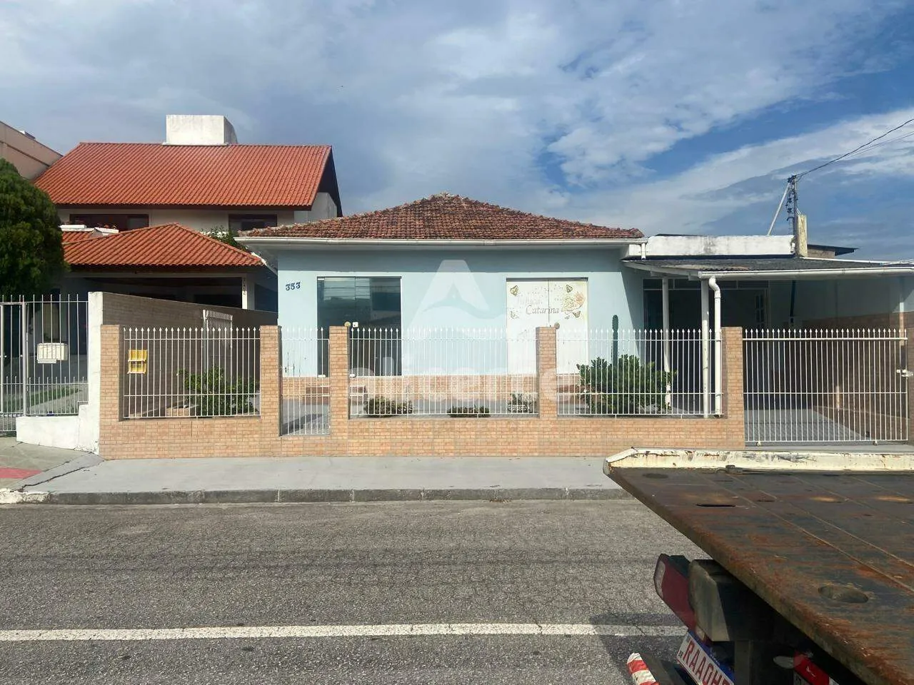 Imagem Excelente oportunidade Casa com terreno com 432 m² e 02 Salas comerciais - Florianópolis!