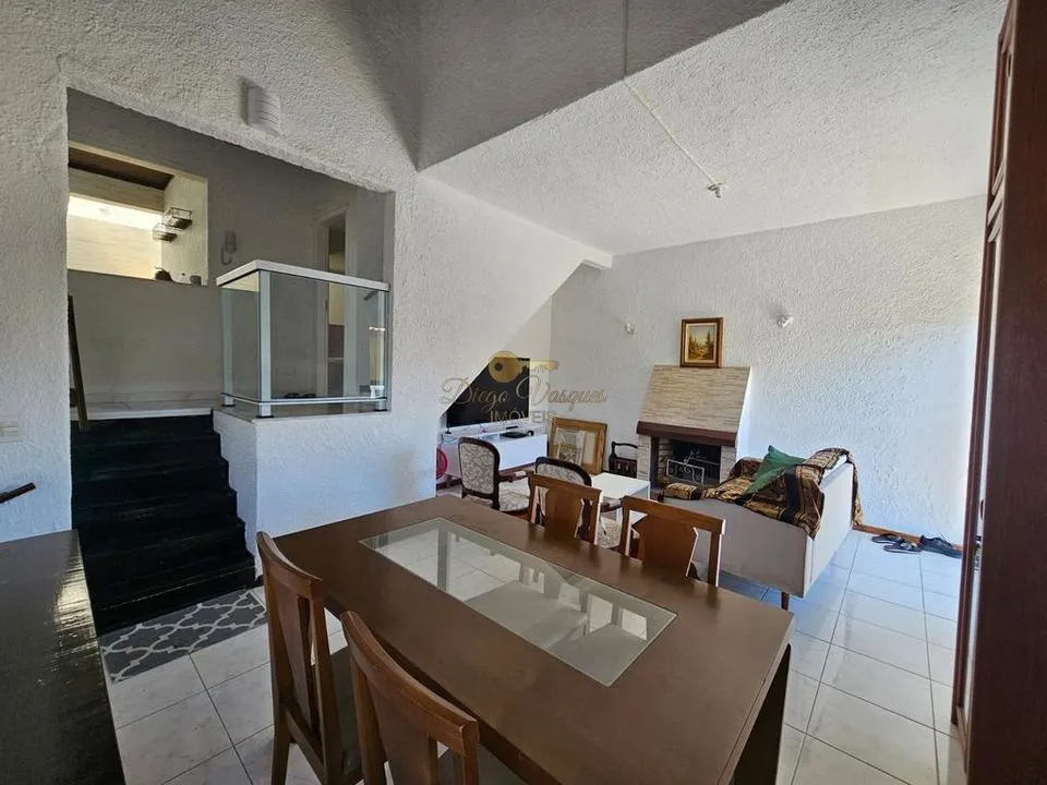 Imagem Casa em Condomínio para Venda em Teresópolis / RJ no bairro Iucas