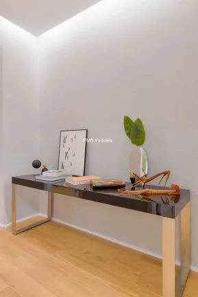 Imagem Apartamento à venda no Itaim Bibi com 3 suítes, 3 vagas, Lindenberg.