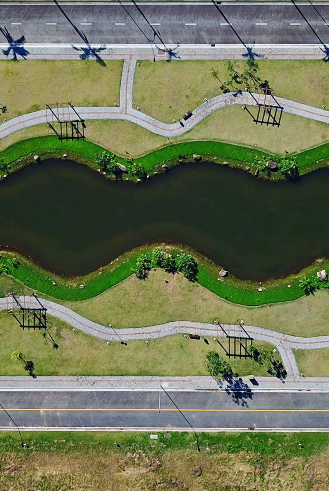 Imagem Terreno à venda com 490m2 por R$ 850.000,00