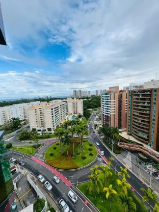 Imagem A 5ª Avenida Imóveis selecionou essa exclusiva unidade no Mansão Bellagio no cobiçado Alphaville Salvador 1: 4 suítes c/ 203,00m² andar alto 4 vagas