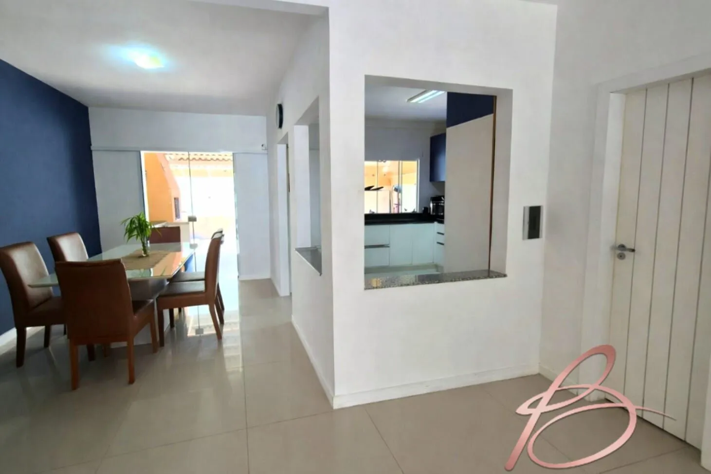 Imagem Sobrado 3 dormitórios e 181M²na Ressacada, Itajaí/SC
