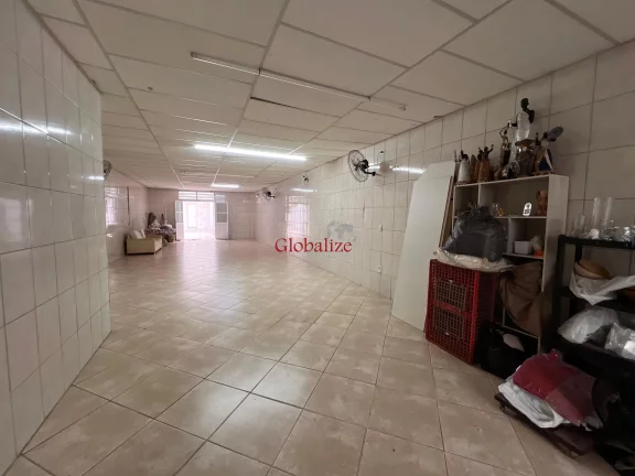 Imagem Sobrado à venda com 220m², 3 quartos, 2 suítes, 8 vagas por R$800.000,00 na Vila Mathias em Santos