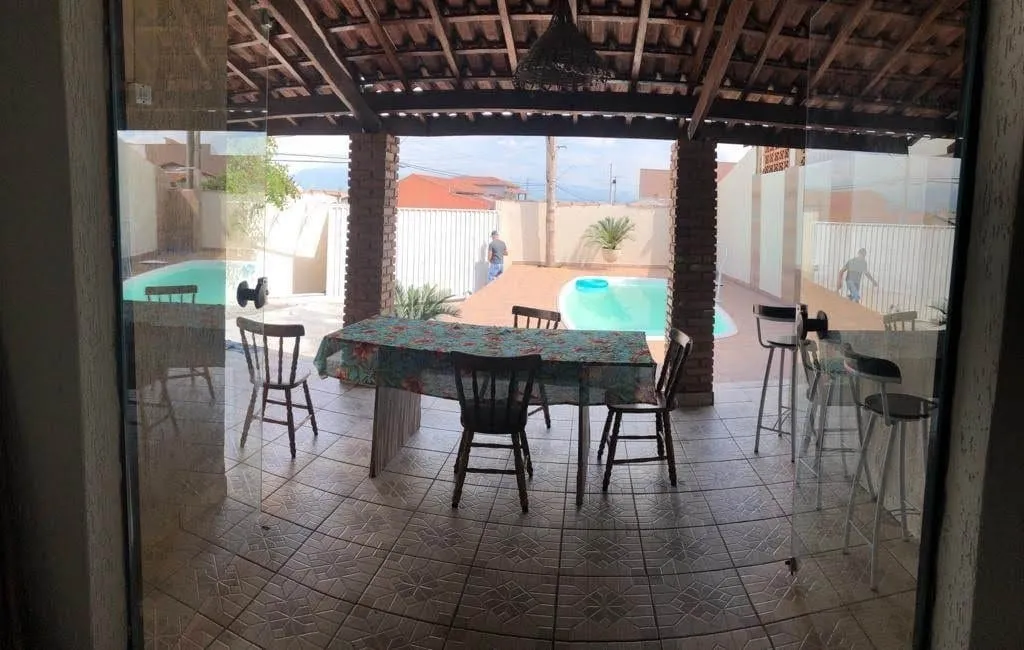Imagem Casa à venda 3 Quartos, 1 Suite, 2 Vagas, 300M², Residencial Mombaça, Pindamonhangaba - SP