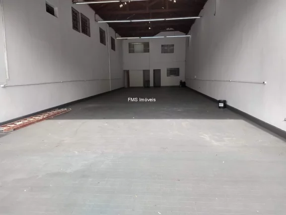 Imagem Galpão Reformado com 300m² para locação no Tatuapé.