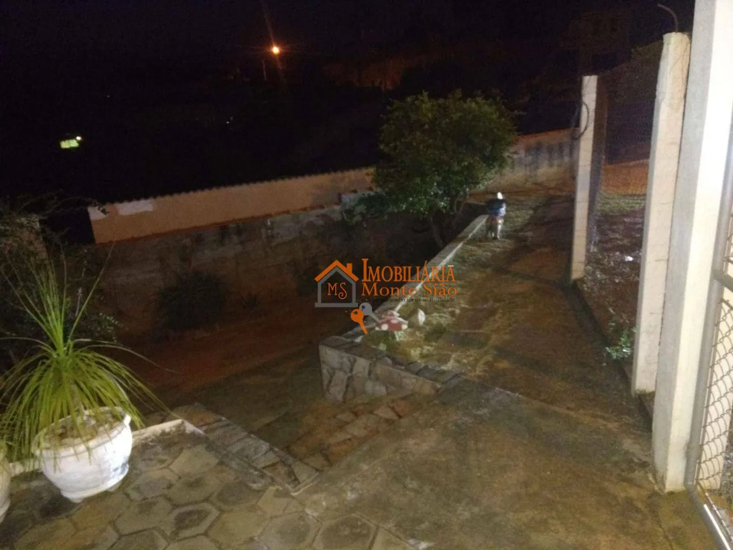 Imagem Casa com 5 dormitórios à venda, 300 m² por R$ 520.000,00 - Chácara Eldorado - Santa Isabel/SP