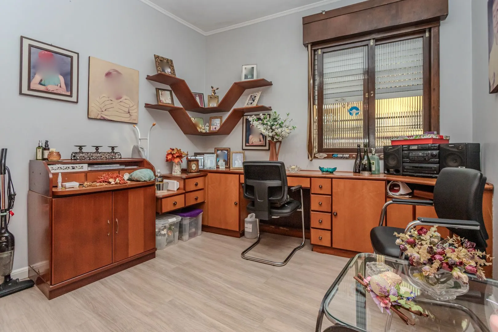 Imagem Prédio Residencial no Passo D'areia com 8 dormitórios e 8 vagas
