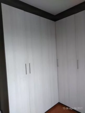 Imagem Oportunidade - Apartamento Andar Médio de 2 Dormitórios e 1 vaga de garagem na Vila Carmosina a 2min da Estação Dom Bosco