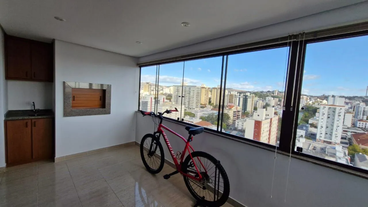 Imagem Apartamento no Menino Deus impecável, 2 dormitórios 1 suíte, 3 banheiros, 1 garagem