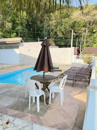 Imagem Sobrado com 4 suítes à venda por R$ 950.000 - Perequê-Mirim - Ubatuba/SP