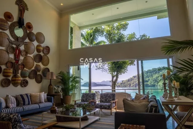 Imagem Casa de luxo à beira-mar em Angra dos Reis-RJ: 16 quartos, 16 suítes, 16 banheiros, 6 vagas de garagem, 200.000m² de área!