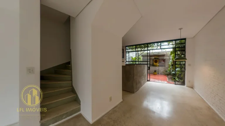Imagem Sobrado de 100 m², com suíte, churrasqueira e 1 vaga de garagem na Vila Cordeiro