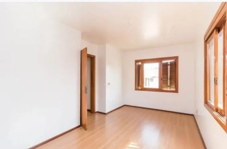 Imagem Casa/sobrado de 4 dormitórios I 1 suíte I 4 vagas I Altos Do Ipê