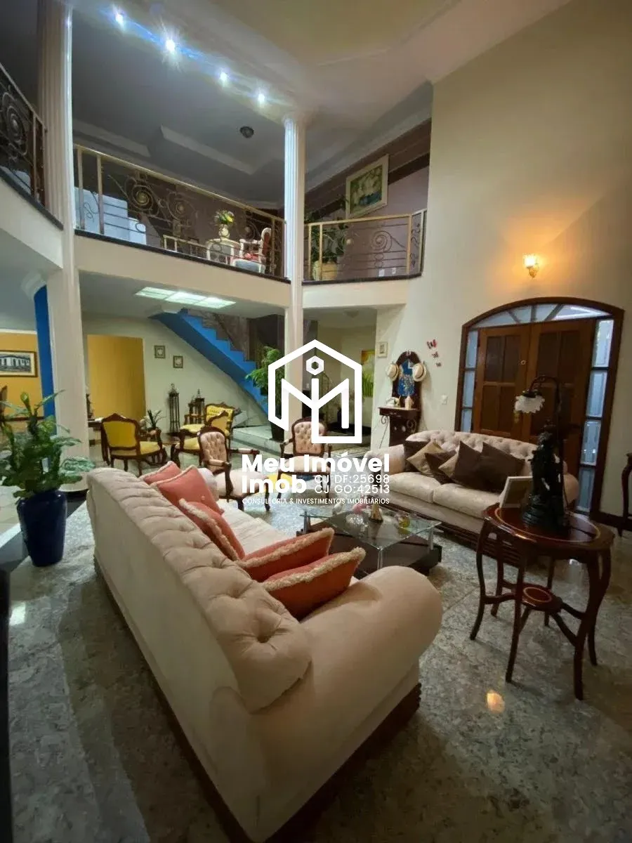 Imagem Casa 5 Quartos 5 Suítes 4 Vagas 800 m² Área de Serviço Copa