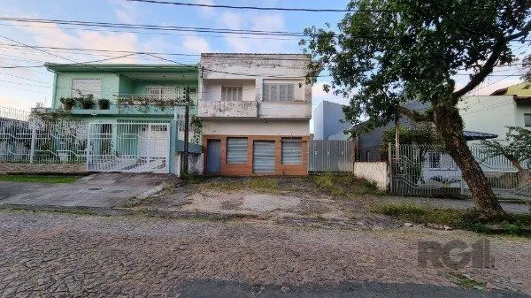 Imagem Casa/Sobrado com apartamento e loja, estacionamento, a venda no Bairro Jardim Itu