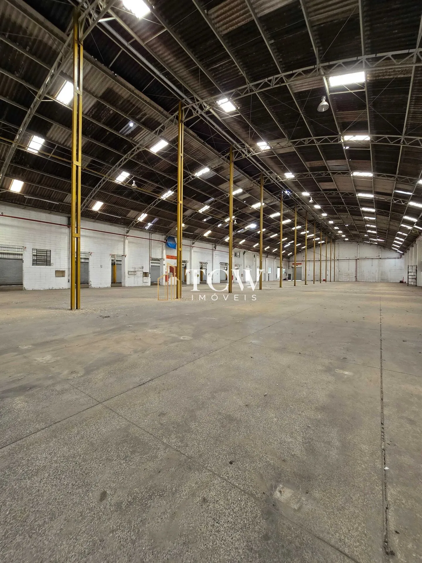 Imagem Galpão Logístico para Locação em Guarulhos | 6.500 m² | Próximo à Rodovia Presidente Dutra e Ayrton Senna