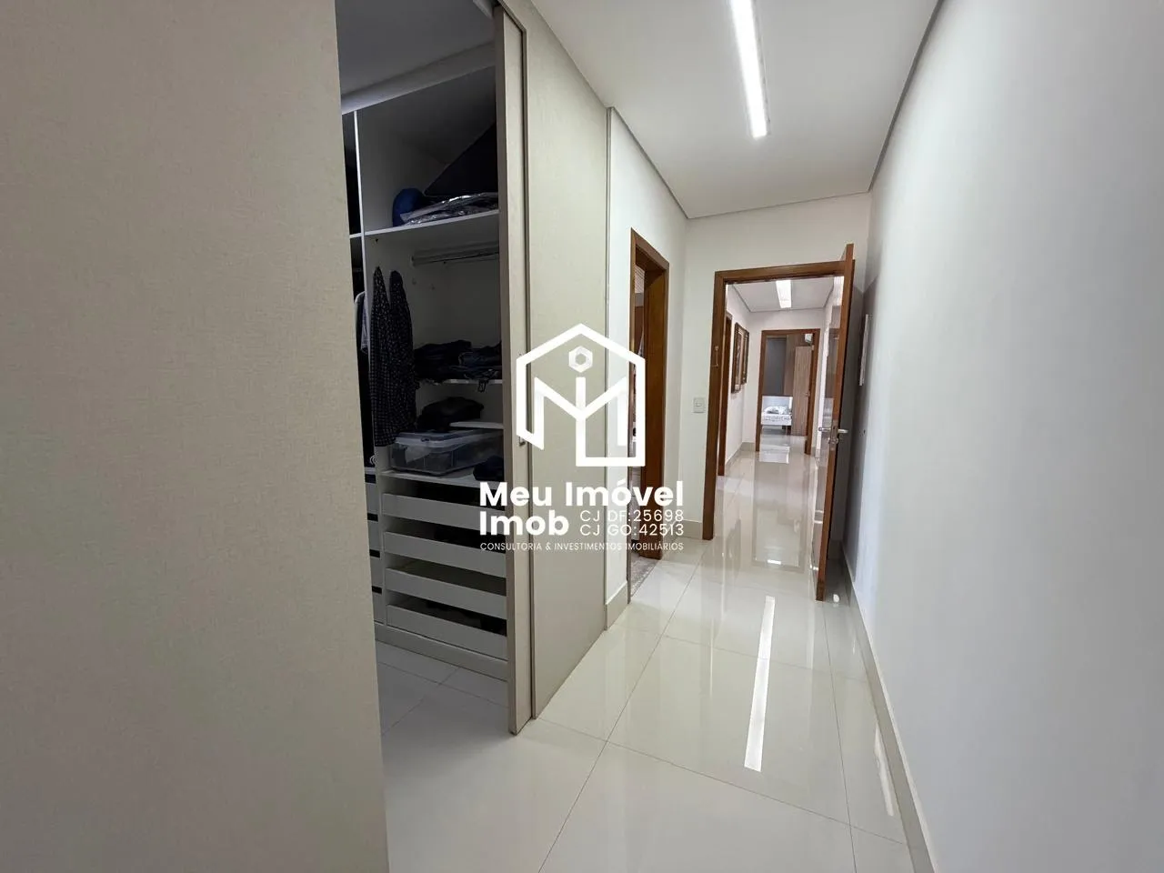 Imagem Cond. Quintas Interlagos Casa 3 Qts 3 Suítes 3 Vagas 385m²