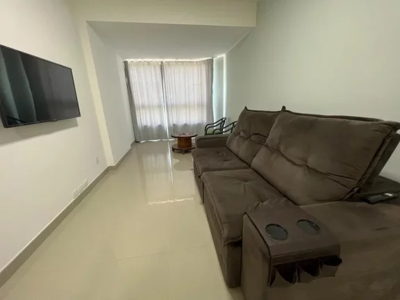 Imagem Apartamento 2 quartos sendo 01 suite 01 Sala dois Ambientes c/ Varanda frente Ampla cozinha com area de serviço , Elevador, Portaria 24hs, 01 vaga de